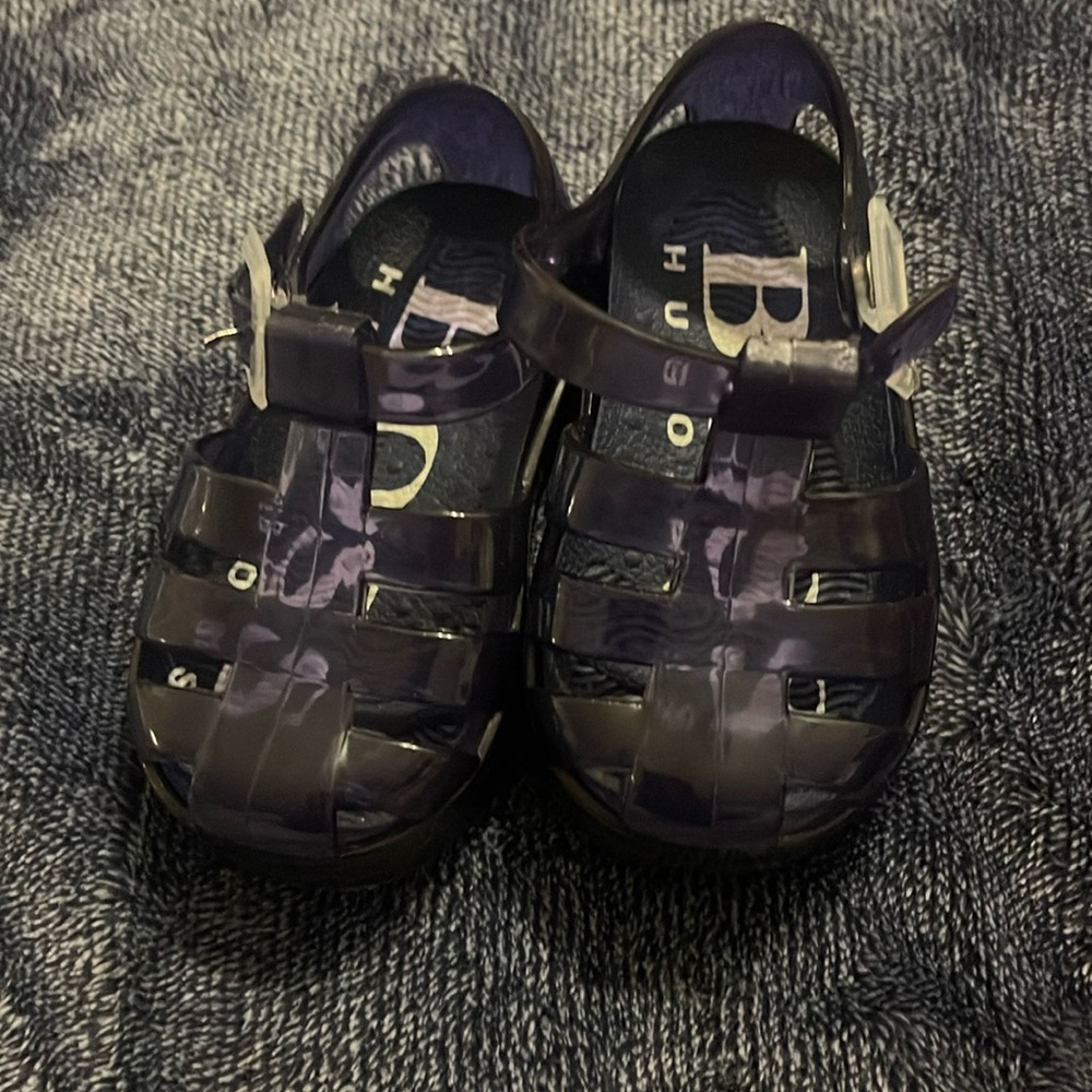 Hugo boss baby jelly sandals size 19